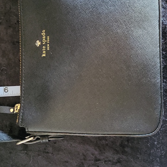 ♠️ Kate Spade ♠️ Medium Black Crossbody  Purse EUC - Picture 8 of 10